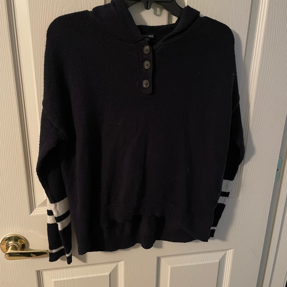 Hoodie with buttons